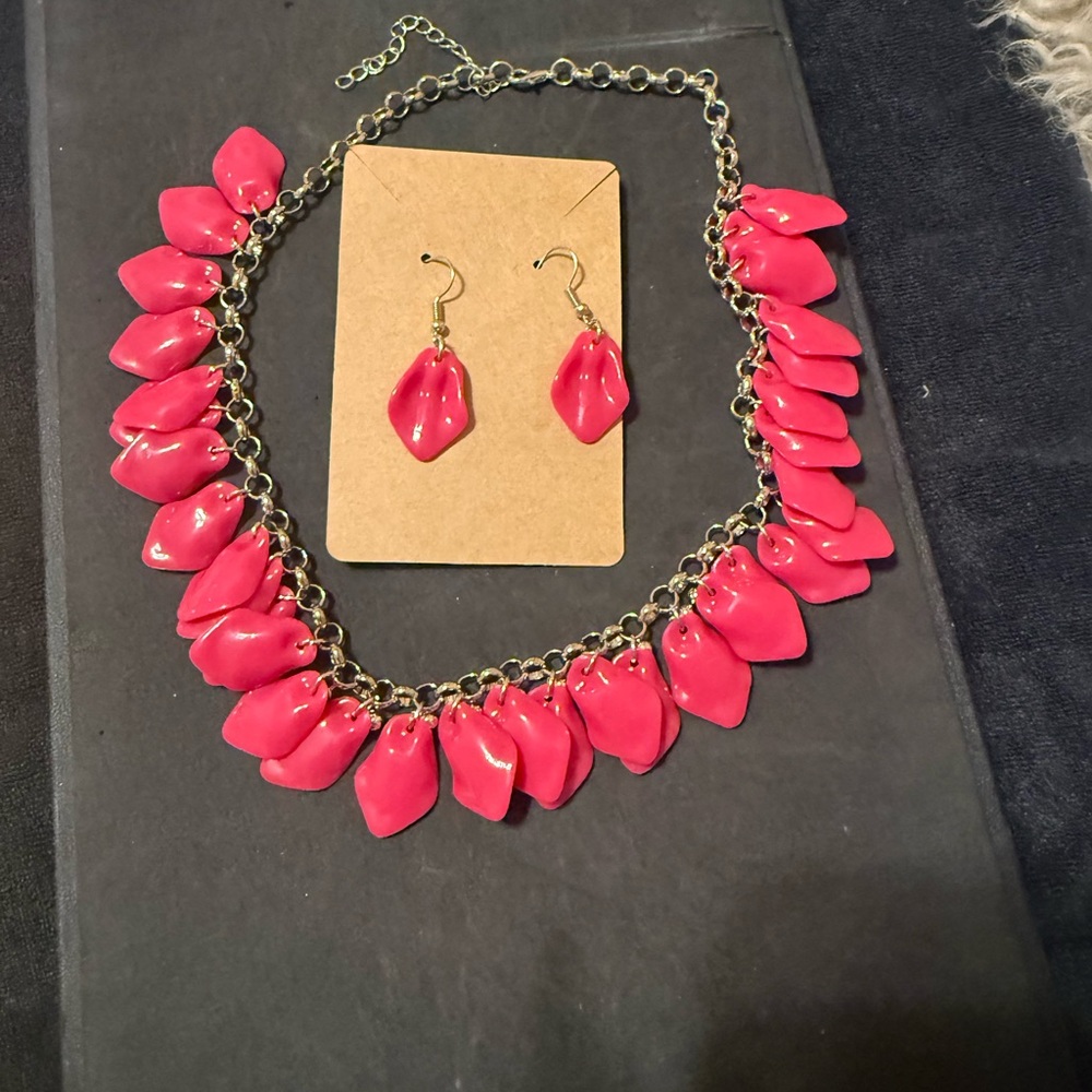 Acrylic Pink Leaf Necklace and Earring Set